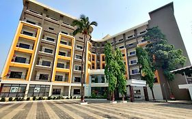 Golden Chariot Hotel Daman